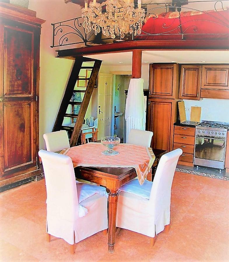 Budget Romance Tower Studio Lari Exterior foto